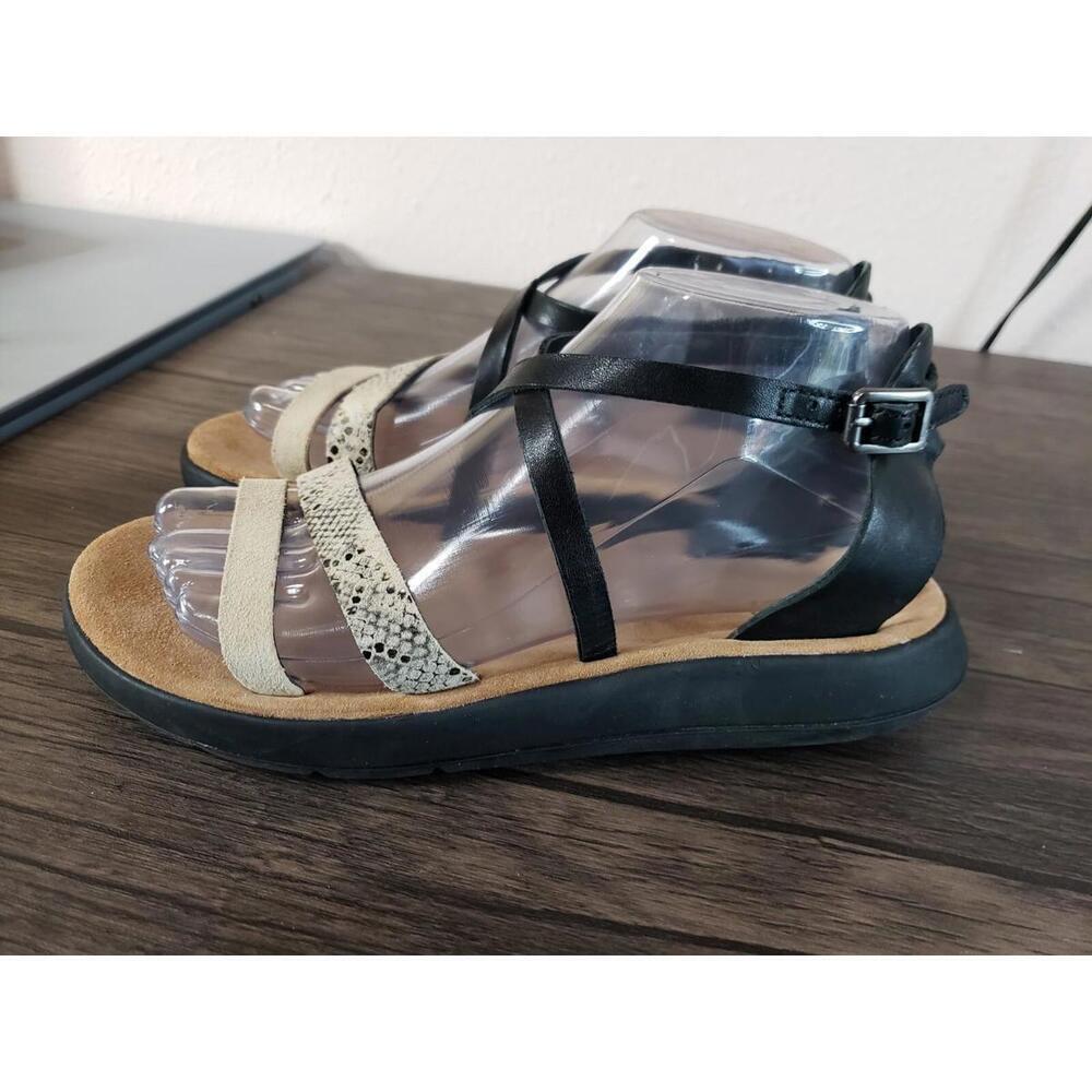 Clarks Jemsa Strappy Sandals Women’s 7.5 Animal Print Travel Comfy - Picture 6 of 15